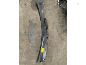 Gebruikte Paravent Mercedes ML II (164/4JG) 3.0 ML-280 CDI 4-Matic V6 24V Prijs € 67,50 Margeregeling aangeboden door Autodemontage van der Iest