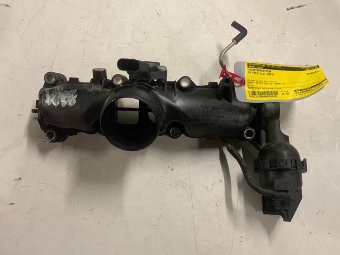 Gebruikte Spruitstuk Inlaat Volkswagen Polo V (6R) 1.4 TDI DPF BlueMotion technology Prijs € 40,00 Margeregeling aangeboden door Autodemontage van der Iest