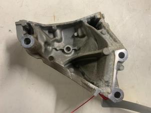 Gebruikte Motorsteun Volkswagen Polo V (6R) 1.4 TDI DPF BlueMotion technology Prijs € 27,50 Margeregeling aangeboden door Autodemontage van der Iest