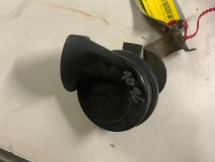 Gebruikte Toeter Volkswagen Scirocco (137/13AD) 1.4 TSI 160 16V Prijs € 12,50 Margeregeling aangeboden door Autodemontage van der Iest