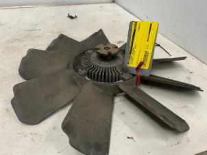 Gebruikte Viscosekoppeling koelvin Mercedes S (W126) 500 SE,SEL Prijs € 80,00 Margeregeling aangeboden door Autodemontage van der Iest