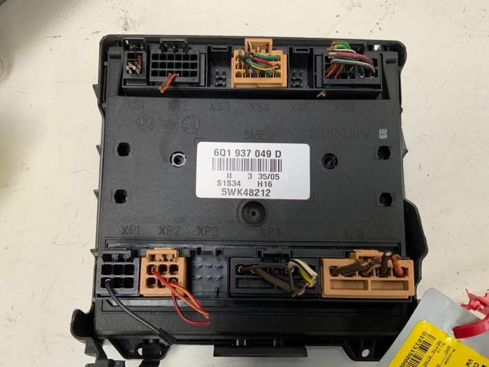 Gebruikte Module Bodycontrol Volkswagen Fox (5Z) 1.2 Prijs € 35,00 Margeregeling aangeboden door Autodemontage van der Iest