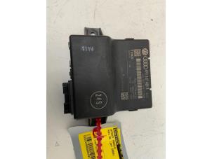 Gebruikte Gateway module Audi A6 Quattro (C6) 3.0 TDI V6 24V Prijs € 45,00 Margeregeling aangeboden door Autodemontage van der Iest