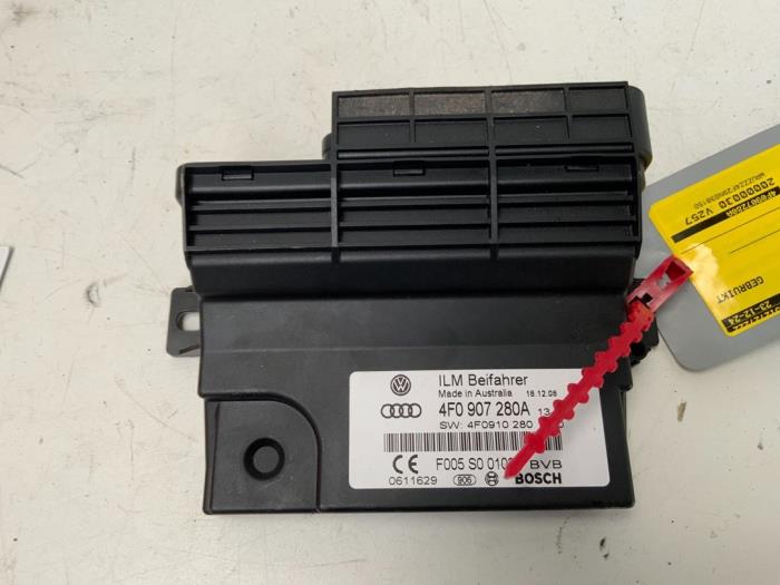 Gebruikte Computer Body Control Audi A6 Quattro (C6) 3.0 TDI V6 24V Prijs € 17,50 Margeregeling aangeboden door Autodemontage van der Iest
