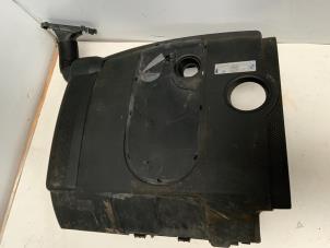 Gebruikte Afdekplaat motor Volkswagen Golf V (1K1) 1.6 FSI 16V Prijs € 23,50 Margeregeling aangeboden door Autodemontage van der Iest