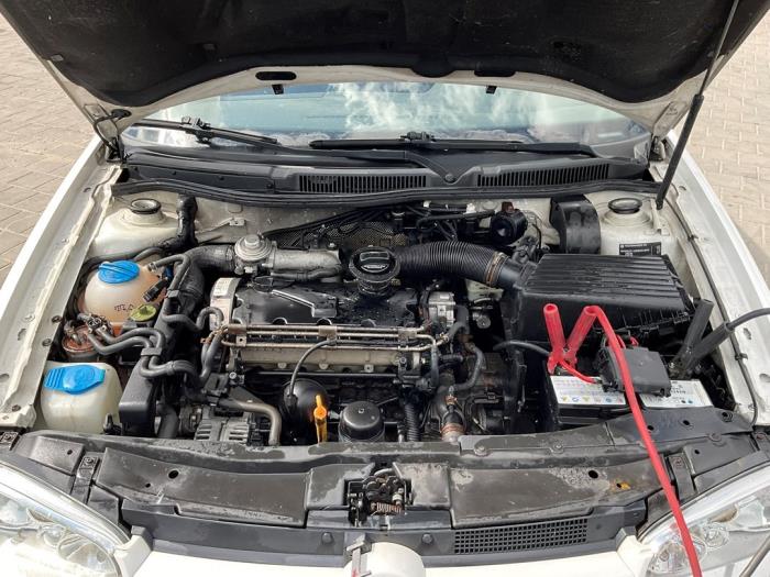 Gebruikte Motor Volkswagen Golf IV Variant (1J5) 1.9 TDI 100 Prijs € 200,00 Margeregeling aangeboden door Autodemontage van der Iest