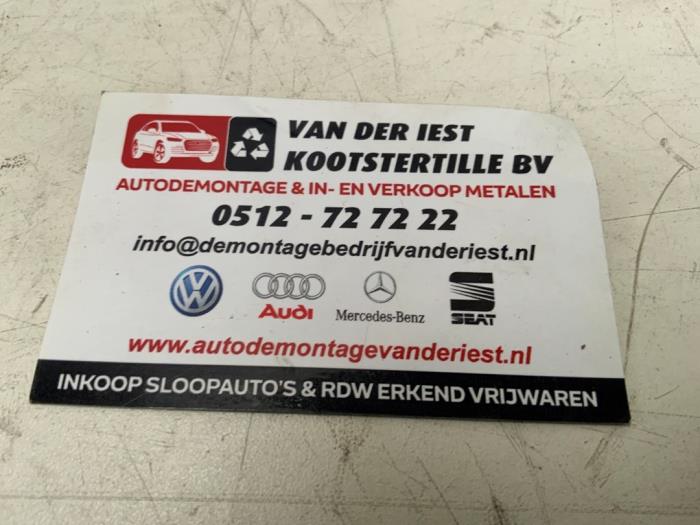 Computer Motormanagement van een Peugeot 206 SW (2E/K) 1.4 2002