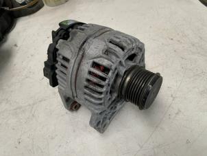 Gebruikte Dynamo Volkswagen Golf IV Variant (1J5) 1.9 TDI 100 Prijs € 37,50 Margeregeling aangeboden door Autodemontage van der Iest