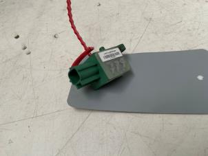 Gebruikte Sensor Airbag Seat Leon (1P1) 1.9 TDI 105 Prijs € 7,00 Margeregeling aangeboden door Autodemontage van der Iest