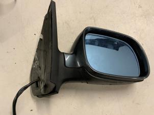 Gebruikte Buitenspiegel rechts Volkswagen Golf IV (1J1) 1.4 16V Prijs € 25,00 Margeregeling aangeboden door Autodemontage van der Iest