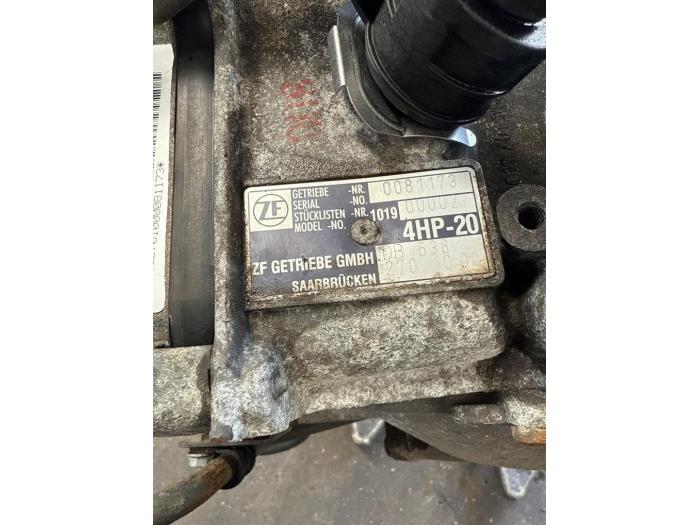 Versnellingsbak van een Mercedes-Benz V (638.2) V-220 2.2 CDI 16V 1999