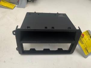 Gebruikte Dashboard deel Volkswagen Jetta III (1K2) 1.6 FSI 16V Prijs € 17,50 Margeregeling aangeboden door Autodemontage van der Iest