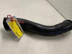 Gebruikte Intercooler Slang Mercedes C (W204) 2.2 C-220 CDI 16V Prijs € 27,50 Margeregeling aangeboden door Autodemontage van der Iest