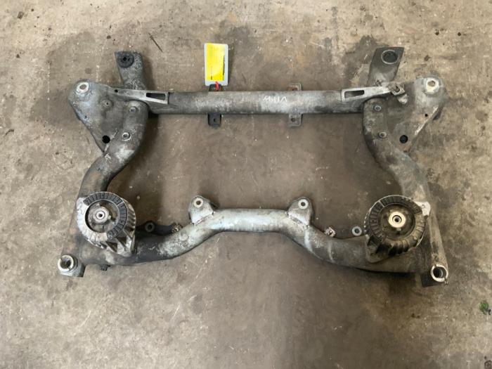 Subframe van een Mercedes-Benz C (W204) 2.2 C-220 CDI 16V 2007