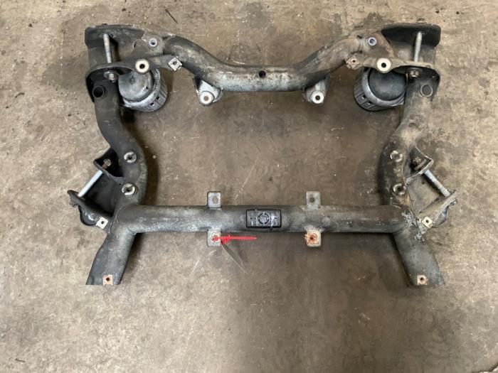 Subframe van een Mercedes-Benz C (W204) 2.2 C-220 CDI 16V 2007