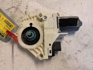 Gebruikte Motor electrisch raam Audi A5 (8T3) 3.0 TDI V6 24V Quattro Prijs € 13,99 Margeregeling aangeboden door Autodemontage van der Iest