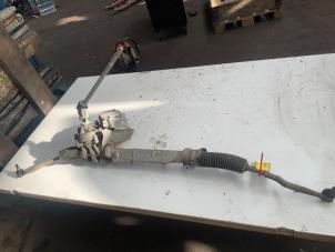 Gebruikte Servo Elektrisch Mercedes A (W169) 1.5 A-160 Prijs € 235,00 Margeregeling aangeboden door Autodemontage van der Iest