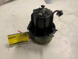 Gebruikte Chaufage Ventilatiemotor Audi A5 (8T3) 3.0 TDI V6 24V Quattro Prijs € 32,50 Margeregeling aangeboden door Autodemontage van der Iest
