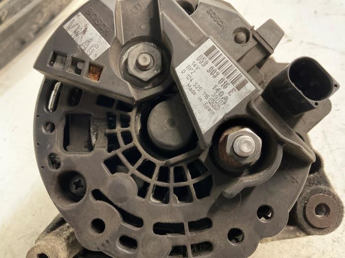 Dynamo van een Audi A5 (8T3) 3.0 TDI V6 24V Quattro 2007