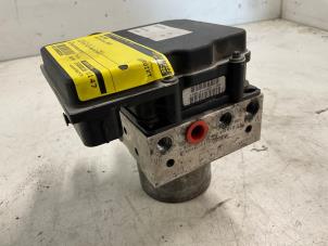 Gebruikte ABS Pomp Audi A5 (8T3) 3.0 TDI V6 24V Quattro Prijs € 125,00 Margeregeling aangeboden door Autodemontage van der Iest