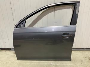 Gebruikte Deur 4Deurs links-voor Volkswagen Golf V Variant (1K5) 1.9 TDI Prijs € 99,99 Margeregeling aangeboden door Autodemontage van der Iest