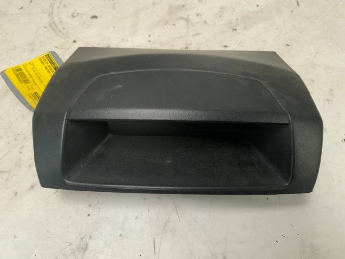 Gebruikte Display Interieur Peugeot Partner (GC/GF/GG/GJ/GK) 1.6 HDI 90 Prijs € 13,50 Margeregeling aangeboden door Autodemontage van der Iest