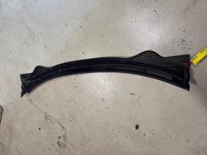 Gebruikte Paravan Renault Laguna III Estate (KT) 2.0 dCi 16V 150 Prijs € 19,99 Margeregeling aangeboden door Autodemontage van der Iest