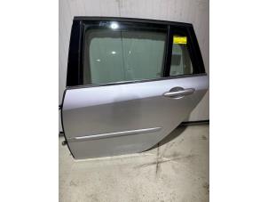 Gebruikte Deur 4Deurs links-achter Renault Laguna III Estate (KT) 2.0 dCi 16V 150 Prijs € 149,99 Margeregeling aangeboden door Autodemontage van der Iest