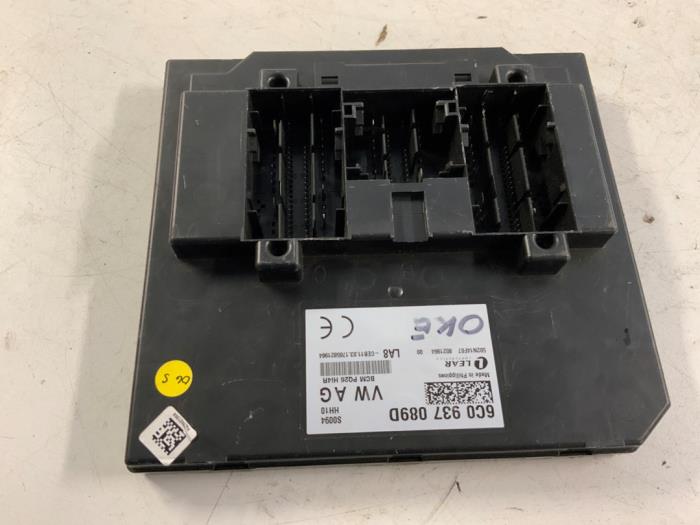 Gebruikte Module Bodycontrol Volkswagen Polo V (6R) 1.0 TSI 12V BlueMotion Prijs € 40,00 Margeregeling aangeboden door Autodemontage van der Iest