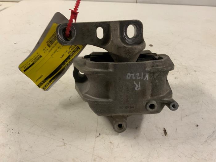 Gebruikte Motorsteun Volkswagen Golf V (1K1) 2.0 GTI 16V FSI Turbo Prijs € 9,50 Margeregeling aangeboden door Autodemontage van der Iest