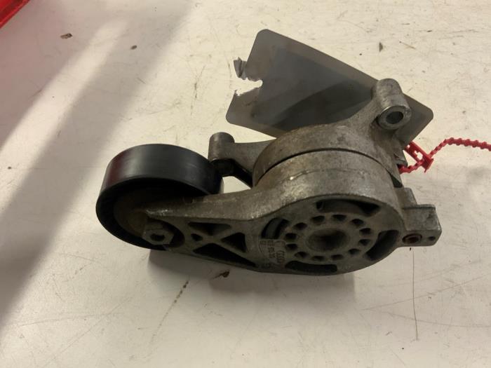 Gebruikte Spanner multiriem Volkswagen Golf V (1K1) 2.0 GTI 16V FSI Turbo Prijs € 10,00 Margeregeling aangeboden door Autodemontage van der Iest