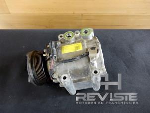 Gebruikte Pomp Airco Jaguar S-type (X200) 2.7 D 24V Prijs € 75,00 Margeregeling aangeboden door RH Motoren Transmissie Revisie BV