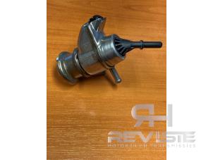 Gebruikte Injector adblue Volkswagen Touareg Prijs € 99,00 Margeregeling aangeboden door RH Motoren Transmissie Revisie BV