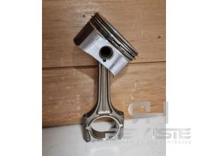 Gebruikte Zuiger Volkswagen Jetta Prijs op aanvraag aangeboden door RH Motoren Transmissie Revisie BV