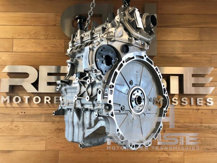 Motor van een Land Rover Discovery V (LR) 2.0 Td4 16V 2018