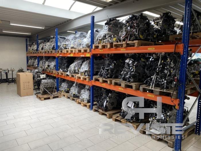 Motor van een Land Rover Discovery V (LR) 2.0 Td4 16V 2018