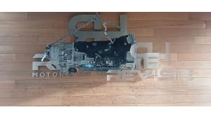 Gebruikte Automaatbak Landrover Discovery V (LR) 2.0 Td4 16V Prijs op aanvraag aangeboden door RH Motoren Transmissie Revisie BV