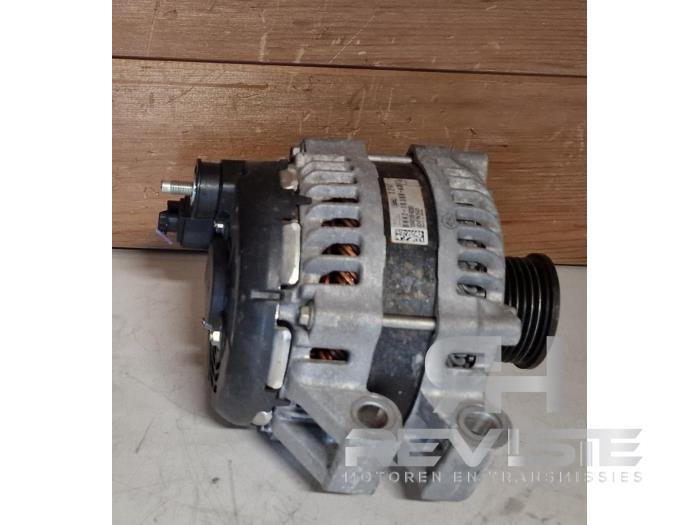 Dynamo van een Land Rover Range Rover IV (LG) 4.4 SDV8 32V 2015