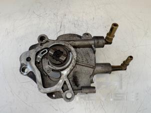 Gebruikte Vacuumpomp (Diesel) Jaguar XF (CC9) 3.0 S D V6 24V Prijs € 80,00 Margeregeling aangeboden door RH Motoren Transmissie Revisie BV