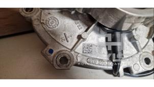 Gebruikte Waterpomp Landrover Range Rover Evoque (LVJ/LVS) 2.0 D 150 16V 5-drs. Prijs € 100,00 Margeregeling aangeboden door RH Motoren Transmissie Revisie BV