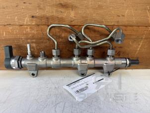 Gebruikte Injector brug BMW 2 serie Active Tourer (F45) 218d 2.0 TwinPower Turbo 16V Prijs € 119,79 Inclusief btw aangeboden door RH Motoren Transmissie Revisie BV