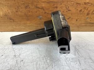Gebruikte Oliepeil sensor Audi TT (8J3) 2.0 TFSI 16V Prijs € 10,00 Margeregeling aangeboden door RH Motoren Transmissie Revisie BV