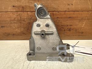 Gebruikte Motorrubber Mercedes S (W221) 5.5 S-63 AMG V8 32V Performance Pack Prijs € 65,00 Margeregeling aangeboden door RH Motoren Transmissie Revisie BV