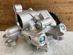 Nieuwe Oliepomp Ford Transit Custom 2.2 TDCi 16V Prijs € 102,85 Inclusief btw aangeboden door RH Motoren Transmissie Revisie BV