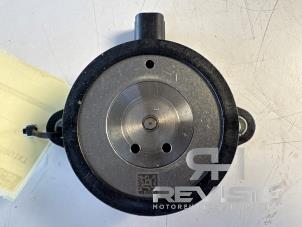 Gebruikte Nokkenas Verstelling Landrover Discovery IV (LAS) 3.0 SC V6 Prijs € 25,00 Margeregeling aangeboden door RH Motoren Transmissie Revisie BV