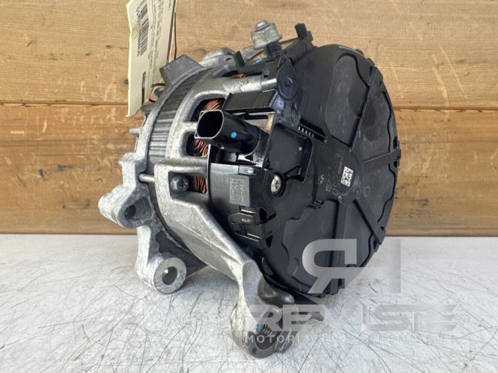 Dynamo van een BMW X7 M50d xDrive 3.0 24V 2019