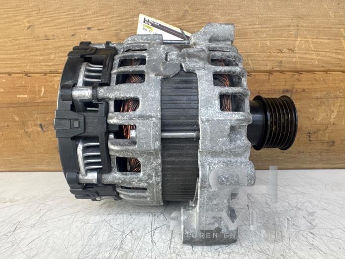 Dynamo van een BMW X7 M50d xDrive 3.0 24V 2019