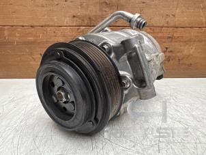 Gebruikte Aircopomp Landrover Range Rover V (LK) 3.0 D300 MHEV Prijs € 84,70 Inclusief btw aangeboden door RH Motoren Transmissie Revisie BV