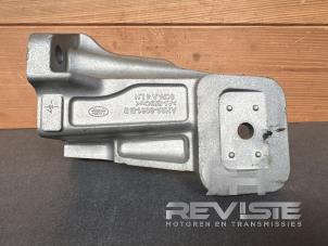 Gebruikte Motorsteun Landrover Range Rover Sport (LW) 3.0 SDV6 Prijs € 23,00 Margeregeling aangeboden door RH Motoren Transmissie Revisie BV