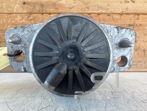 Gebruikte Motorrubber Landrover Velar Prijs op aanvraag aangeboden door RH Motoren Transmissie Revisie BV